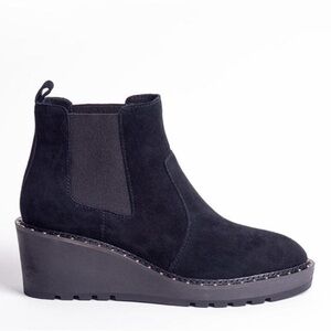 New Cecelia New York Gemma Slip On Low Wedge Boot All Black Suede Sz 7.5